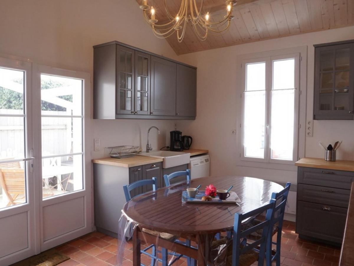 Maison De Plain-Pied Avec Cour, Proche Plage Et Commerces - 4 Couchages, Noirmoutier-En-L'Ile - Fr-1-224B-675 Exteriör bild